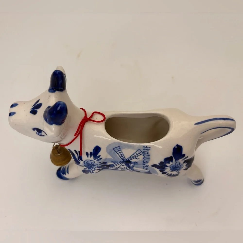 Charming Vintage Hand-painted  Delft Holland Blue and White Ceramic Cow Creamer